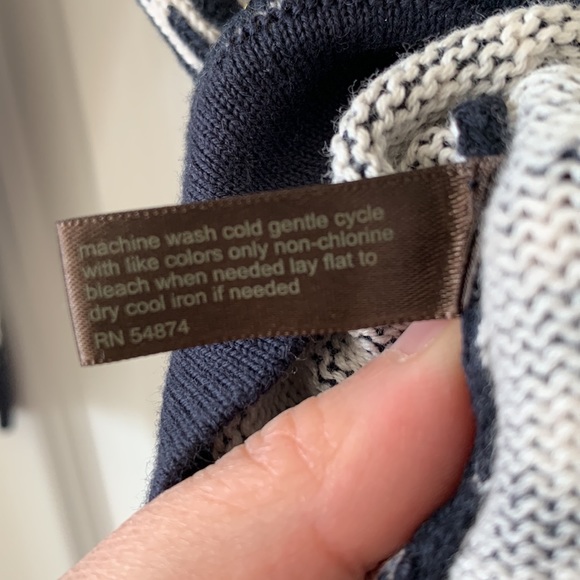 NWT THE LIMITED Buttoned Down 3/4 Length Sleeves Knit Cardigan Sweater Size M - Picture 16 of 16